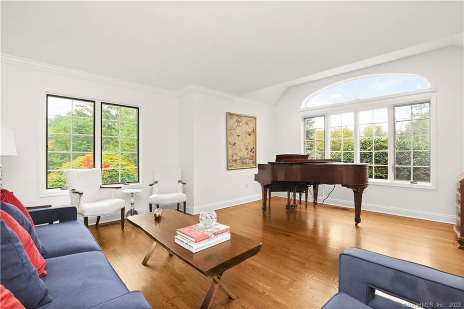 42 Munko Drive Photo 5