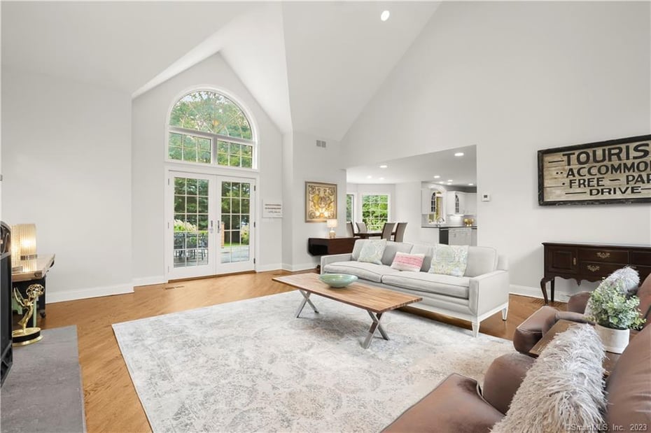 42 Munko Drive Photo 13