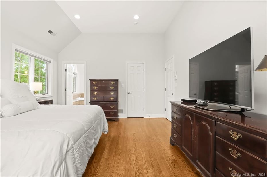 42 Munko Drive Photo 22