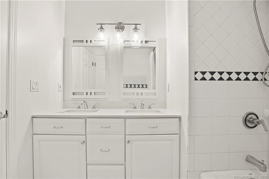 42 Munko Drive Photo 25