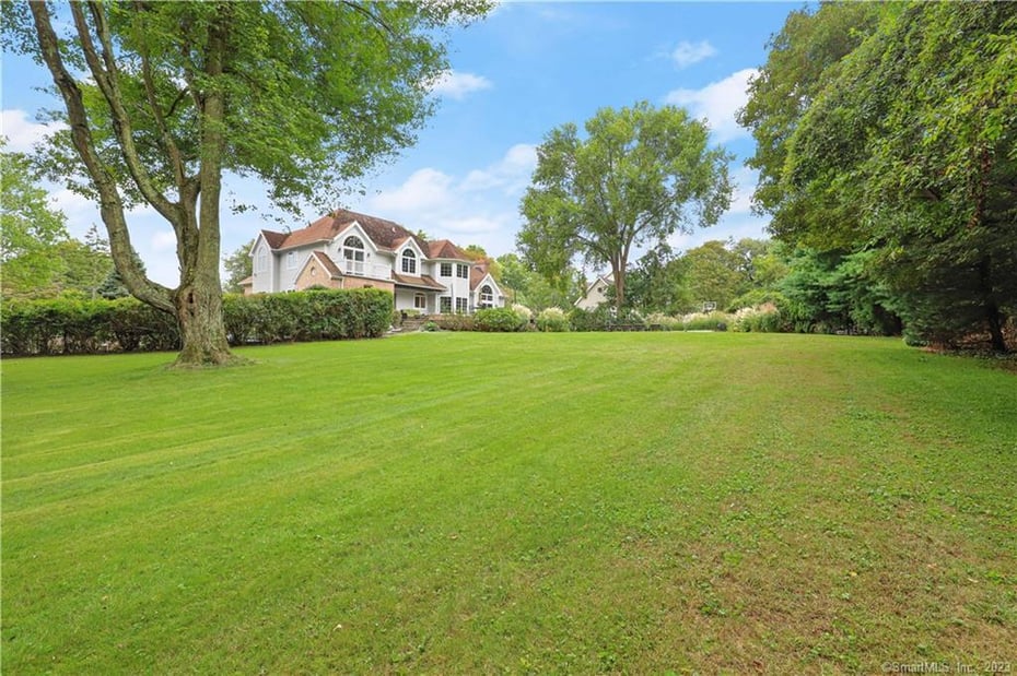 42 Munko Drive Photo 32