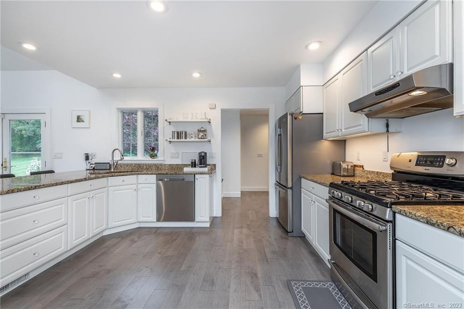 80 East Shore Road Photo 12