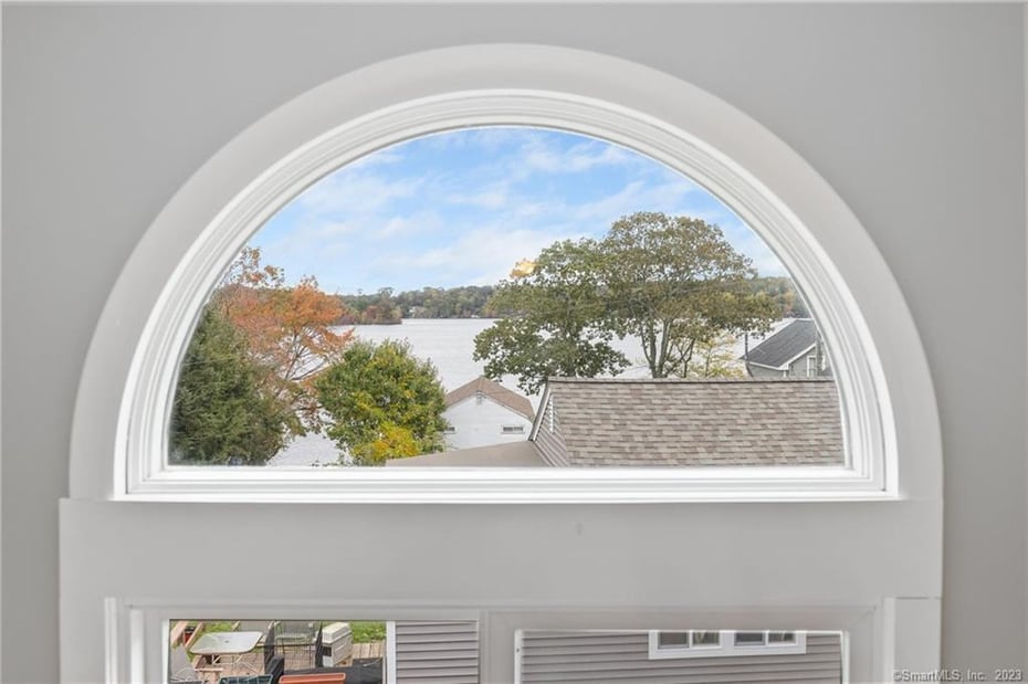 11 Oak Drive Photo 1