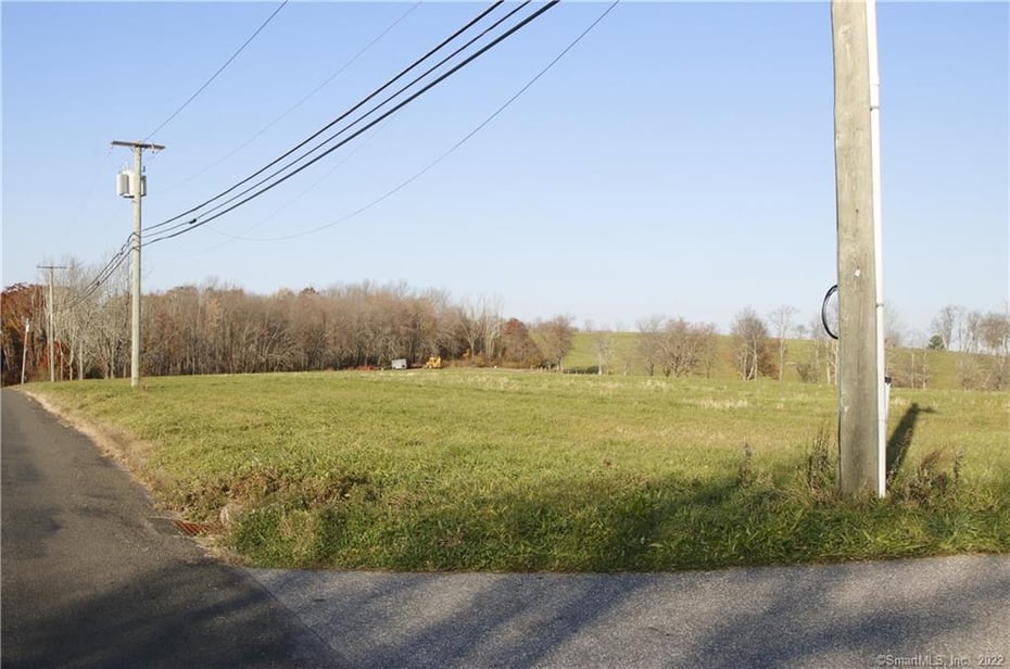1 Woodchuck Lane Photo 12
