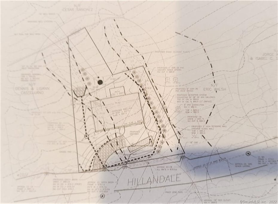 24 Hillandale Road Photo 1