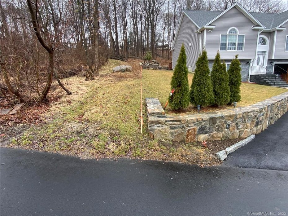 24 Hillandale Road Photo 4