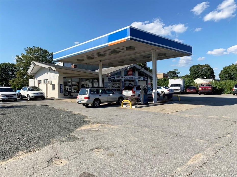 621 Boston Post Road Photo 4