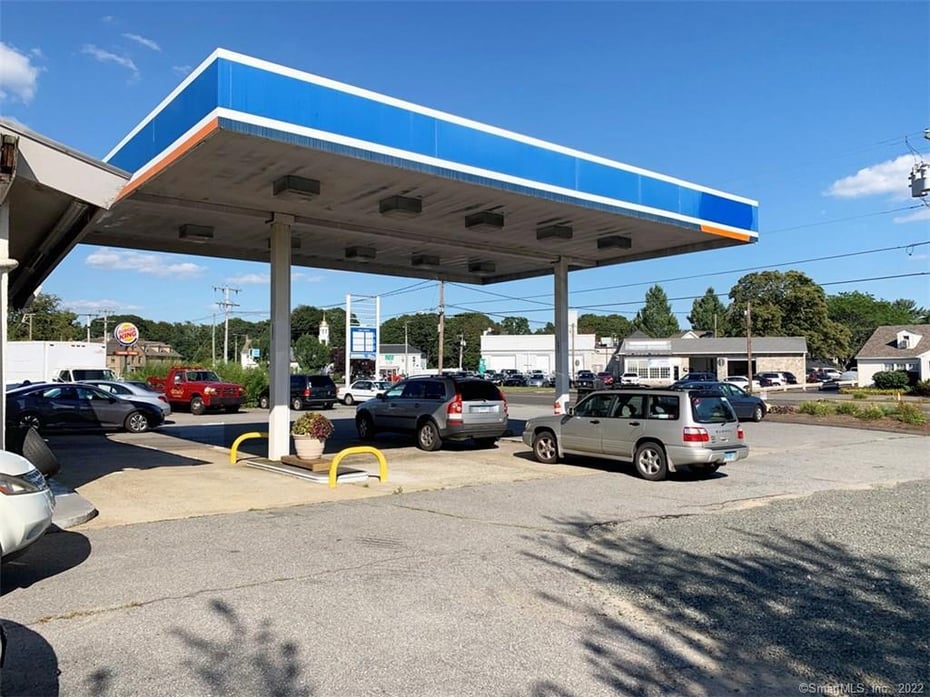 621 Boston Post Road Photo 7