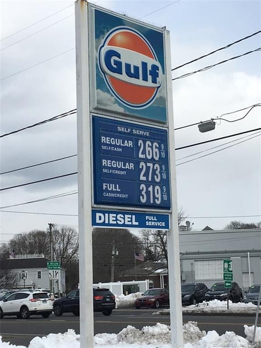 621 Boston Post Road Photo 21