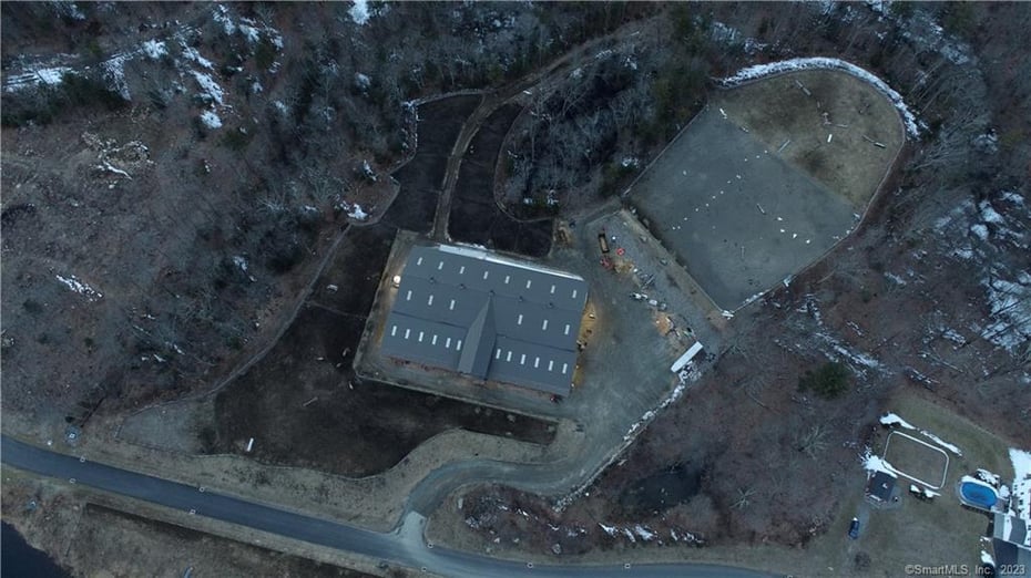 485 Plymouth Road Photo 3