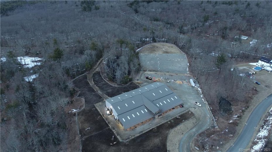 485 Plymouth Road Photo 4