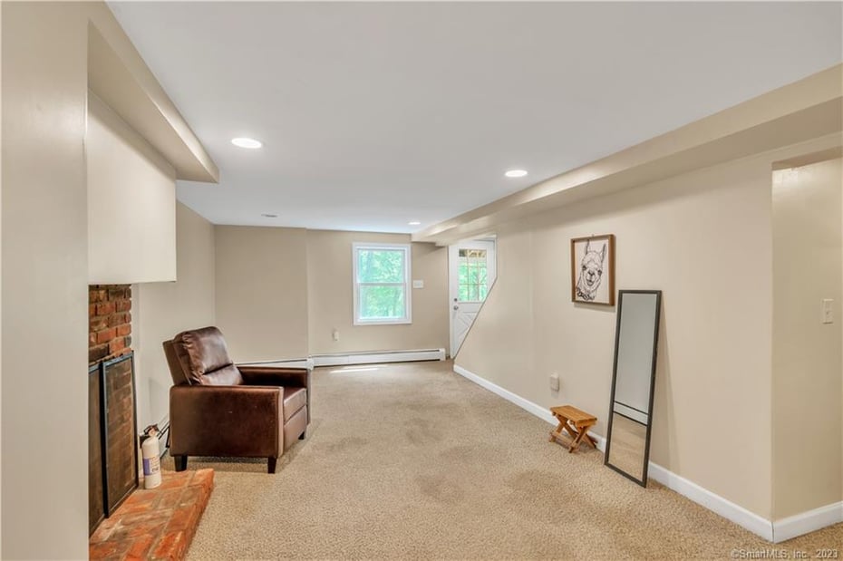 85 Shafer Road Photo 16