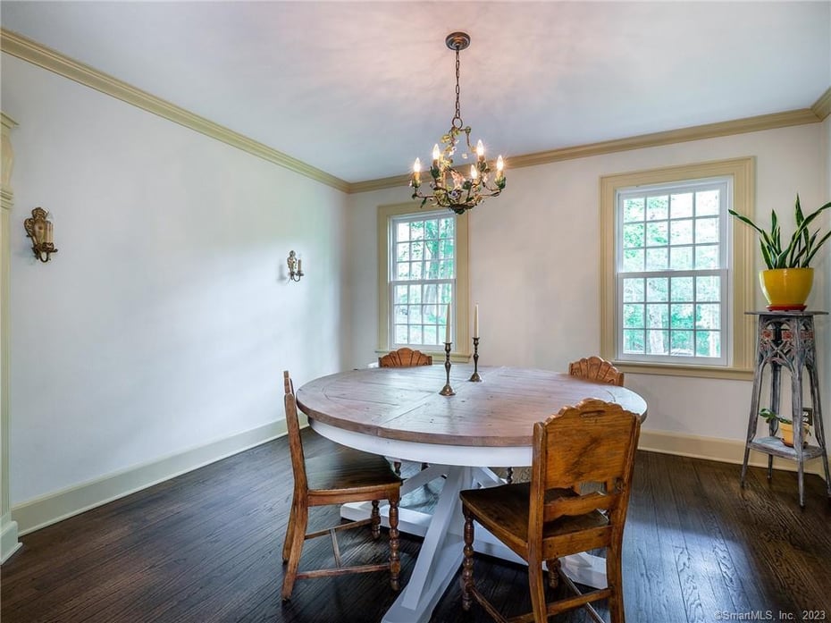 15 East Litchfield Road Photo 8