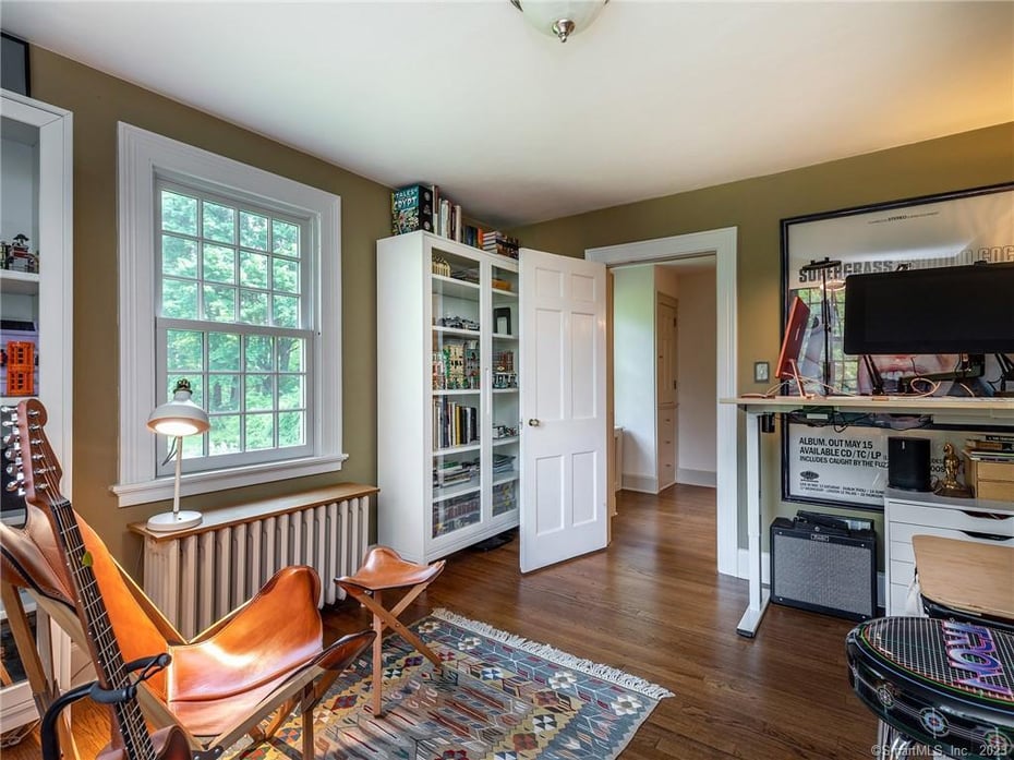 15 East Litchfield Road Photo 18