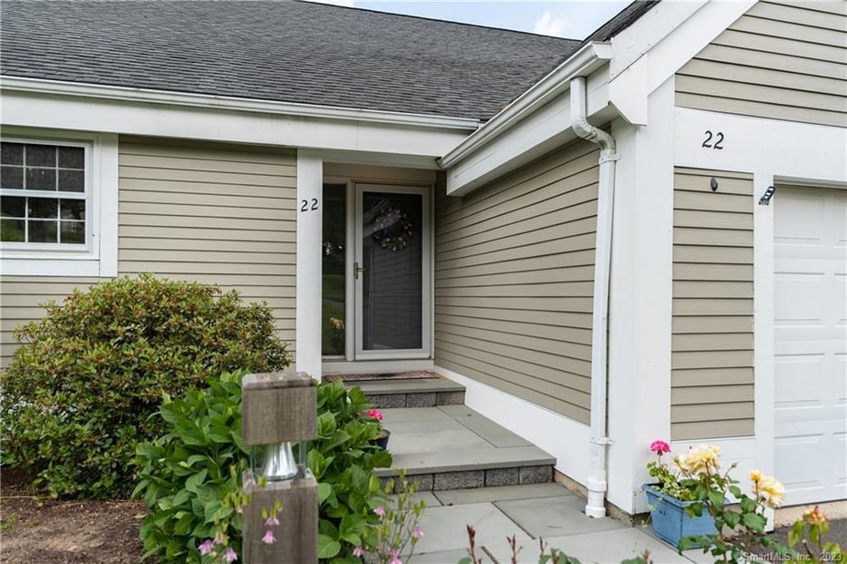 22 Legend Hill Road Photo 6