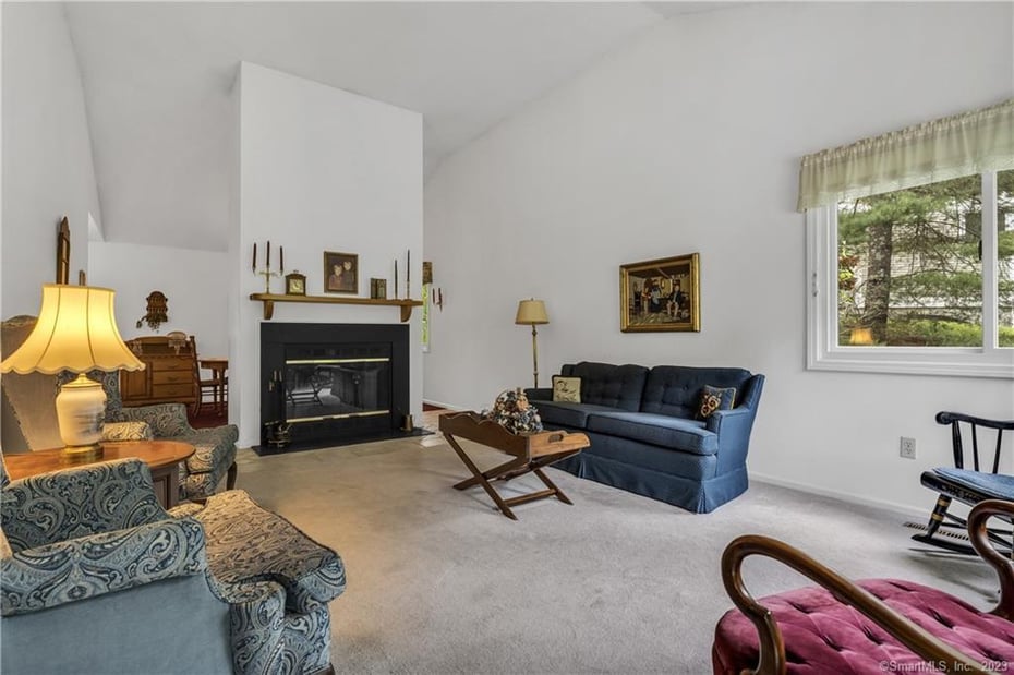 22 Legend Hill Road Photo 16