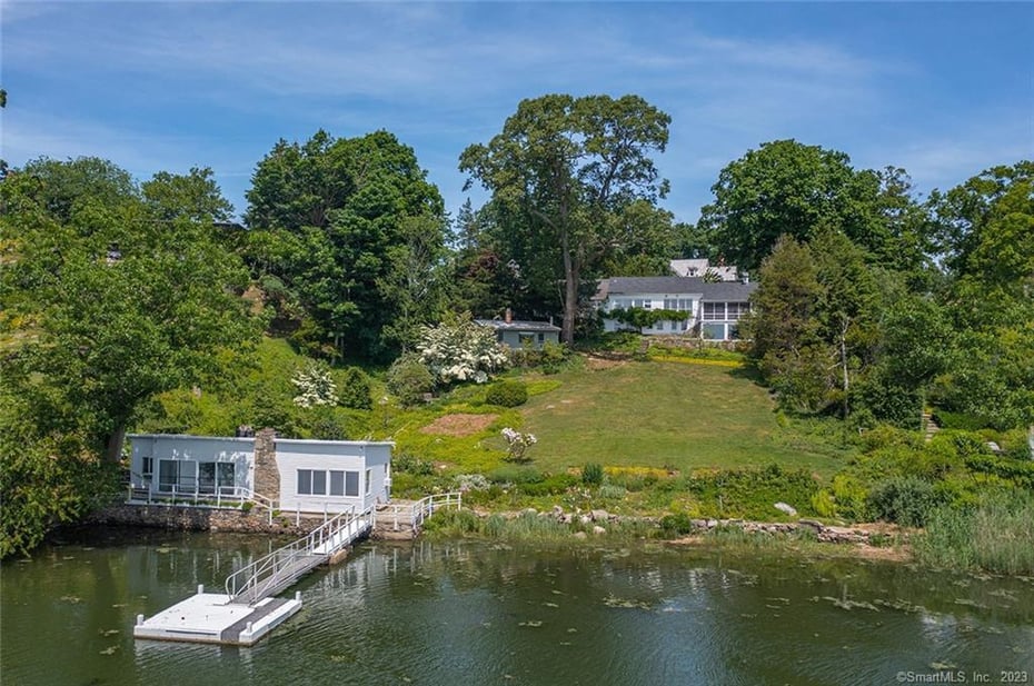 319 Harbor Road Photo 1