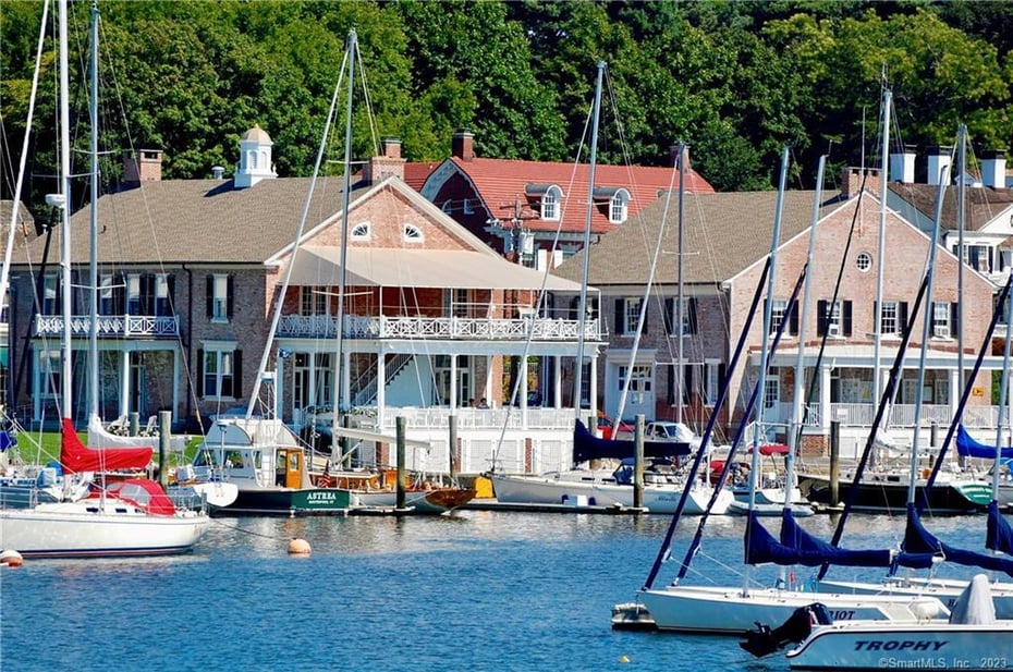 319 Harbor Road Photo 15