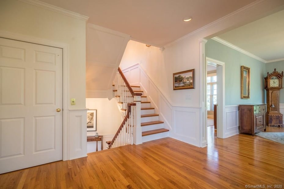 9 Thomas Place Photo 14