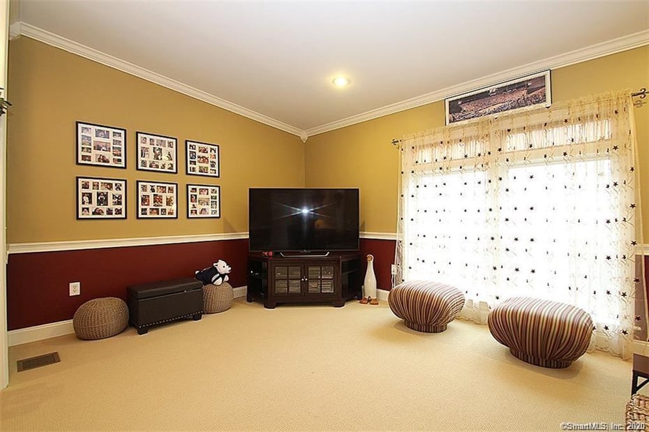 44 Tuttle Court Photo 18
