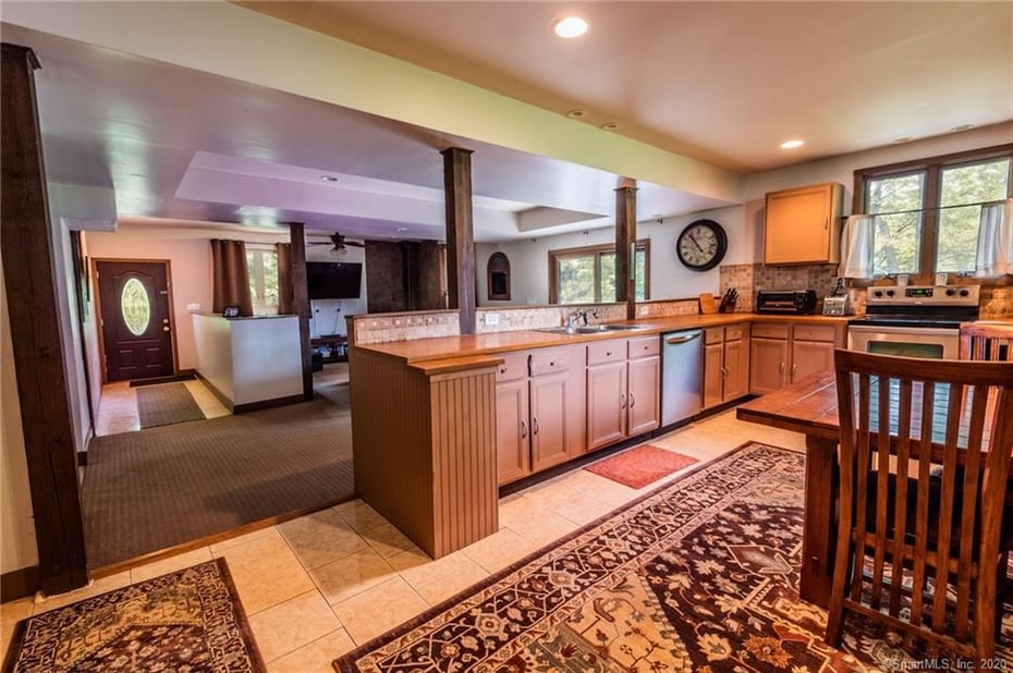16 Summit Drive Photo 7