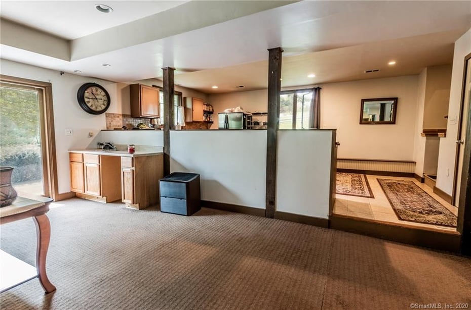 16 Summit Drive Photo 10