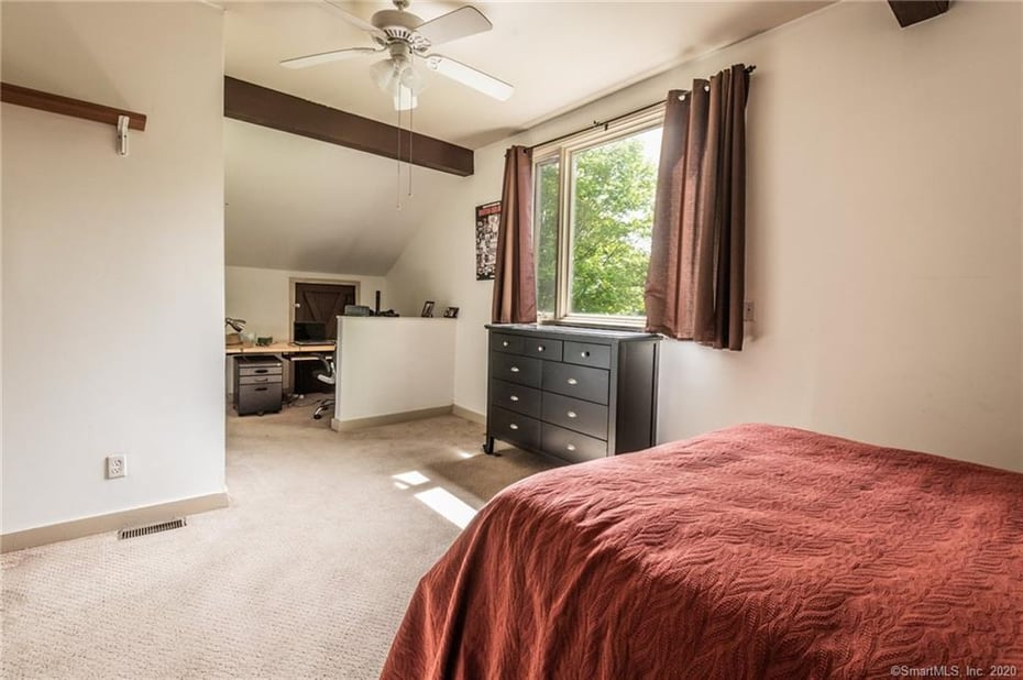 16 Summit Drive Photo 12