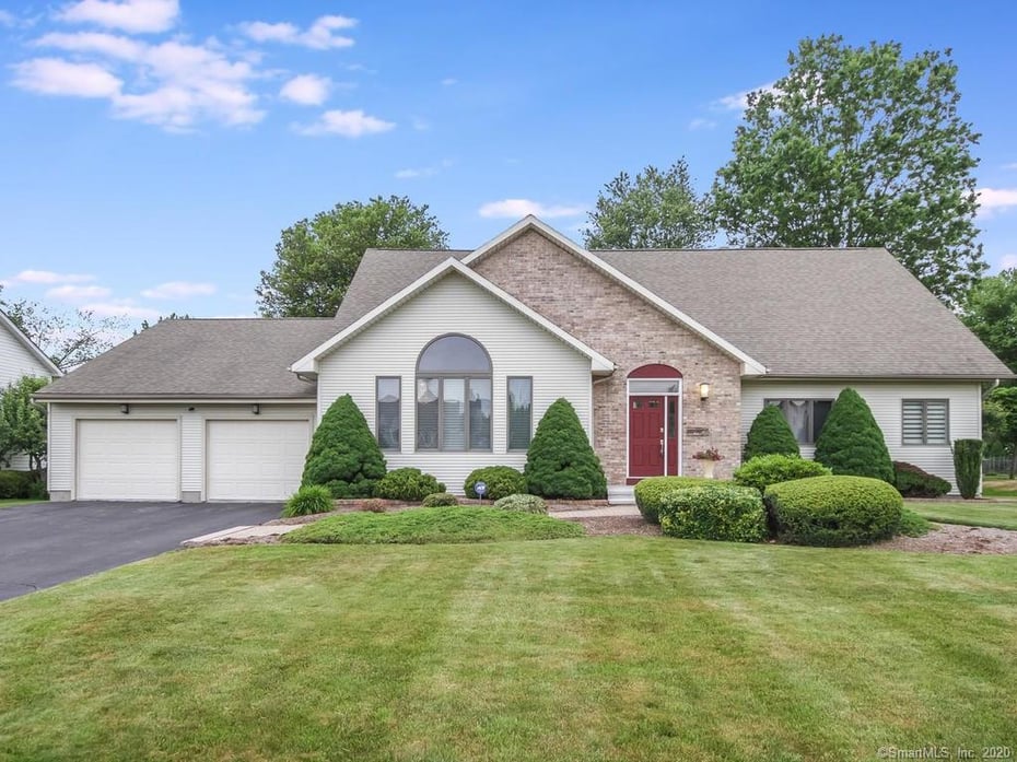 128 Thornton Drive Photo 1