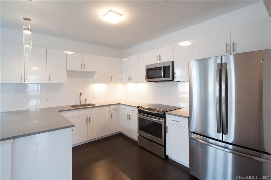 16 Cross Street #206 Photo 8