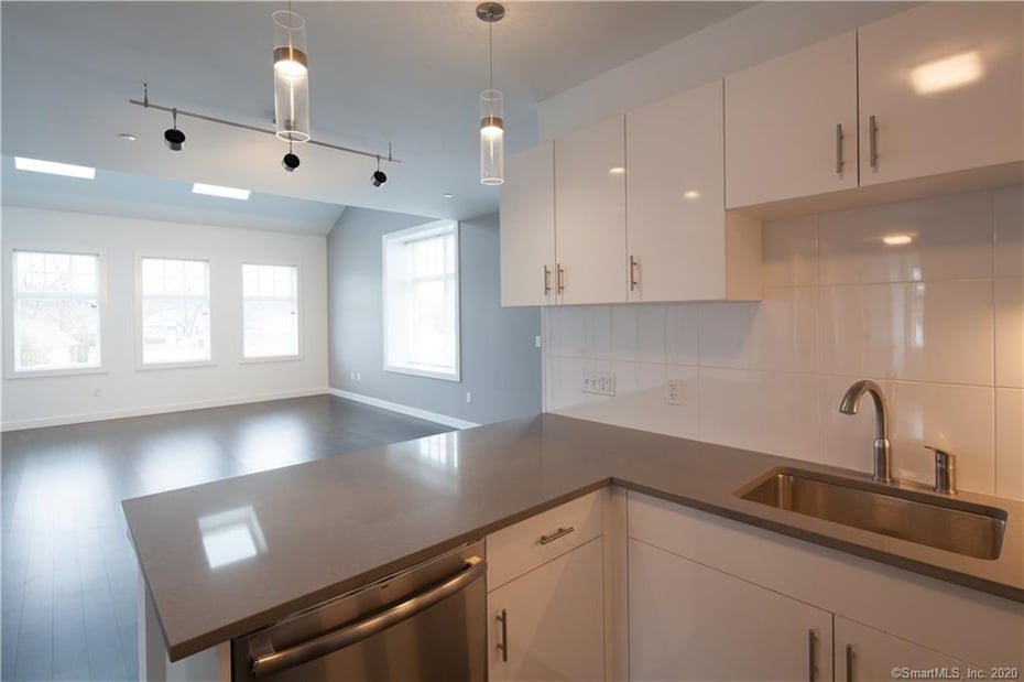 16 Cross Street #206 Photo 9