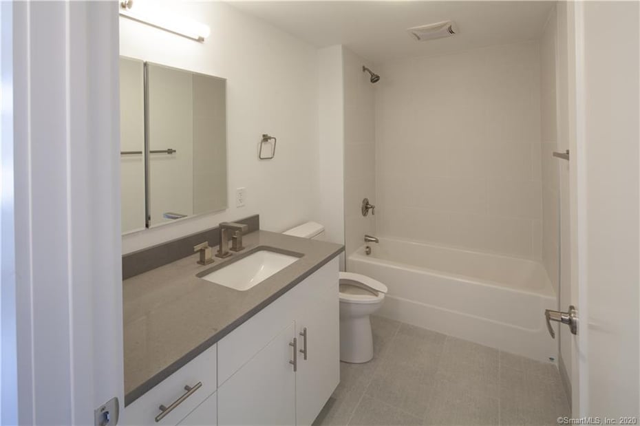 16 Cross Street #206 Photo 15