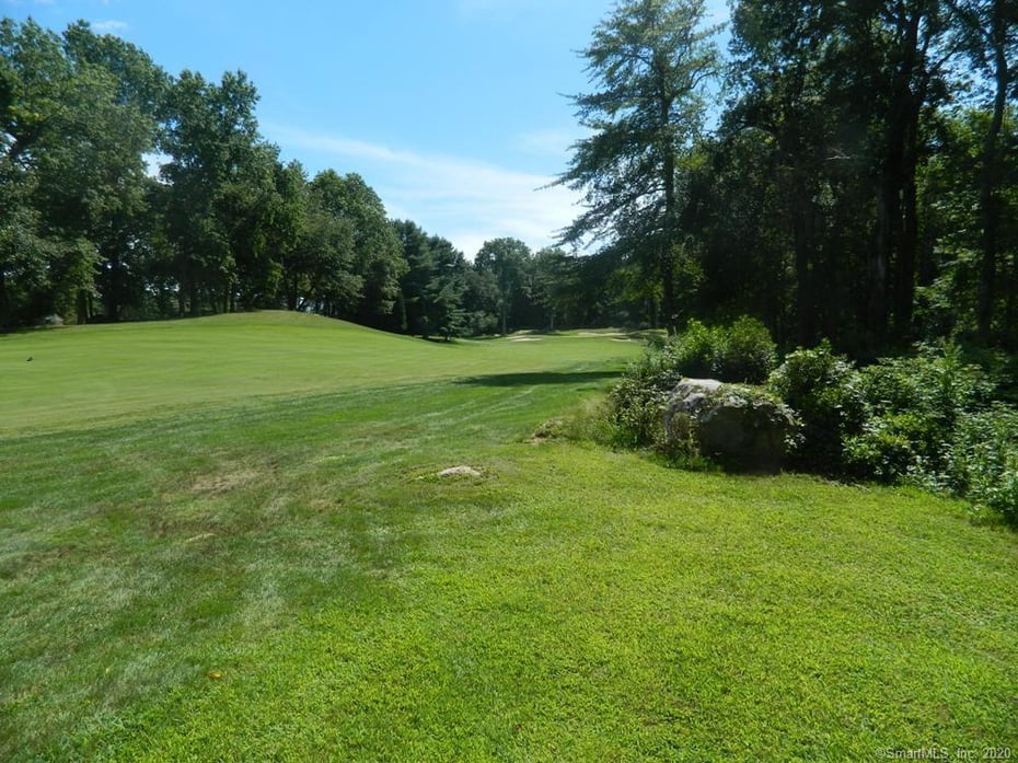 39 Buttonball Road Photo 2
