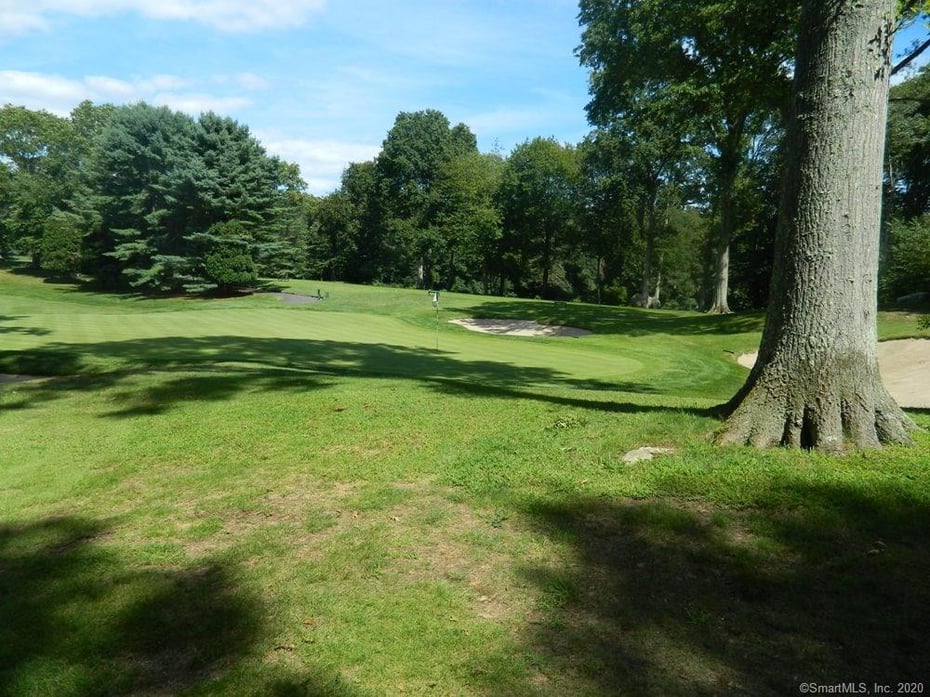 39 Buttonball Road Photo 6