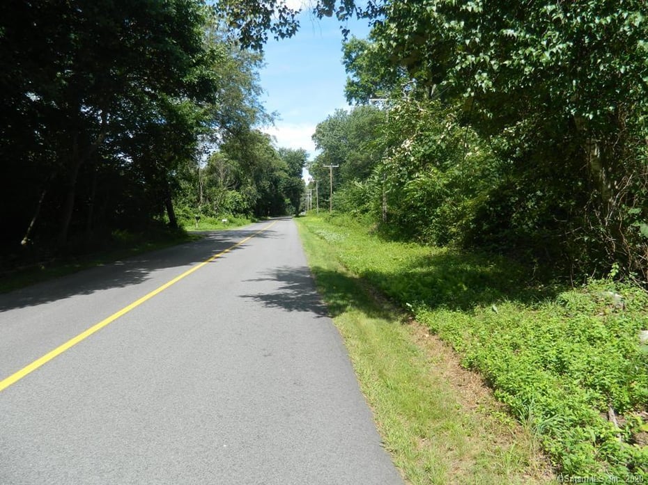 39 Buttonball Road Photo 20