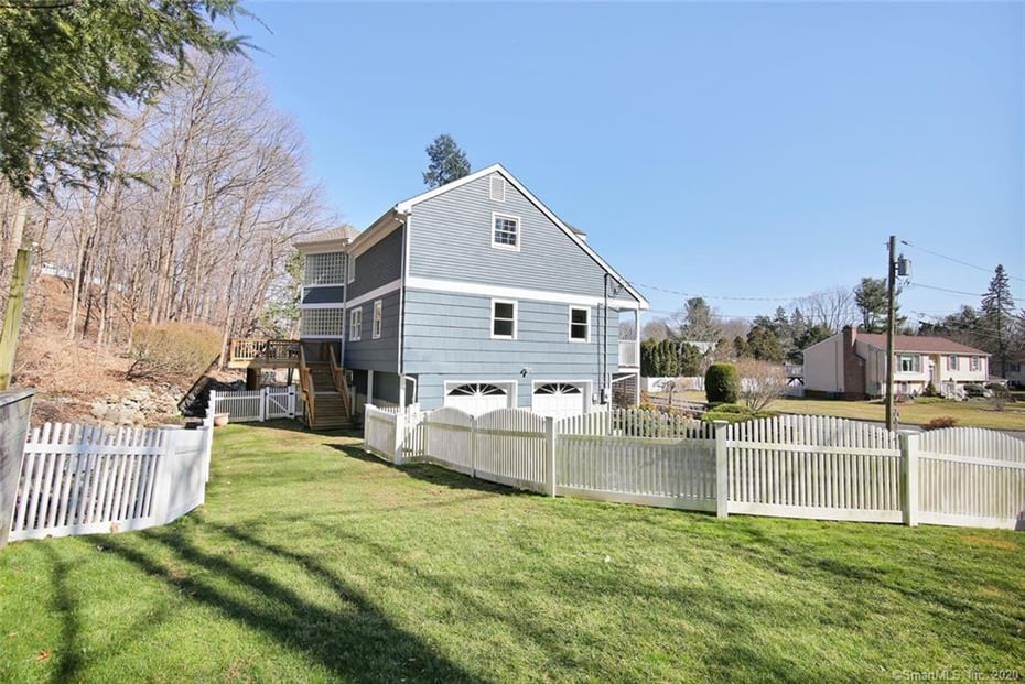 10 East Meadow Lane Photo 24