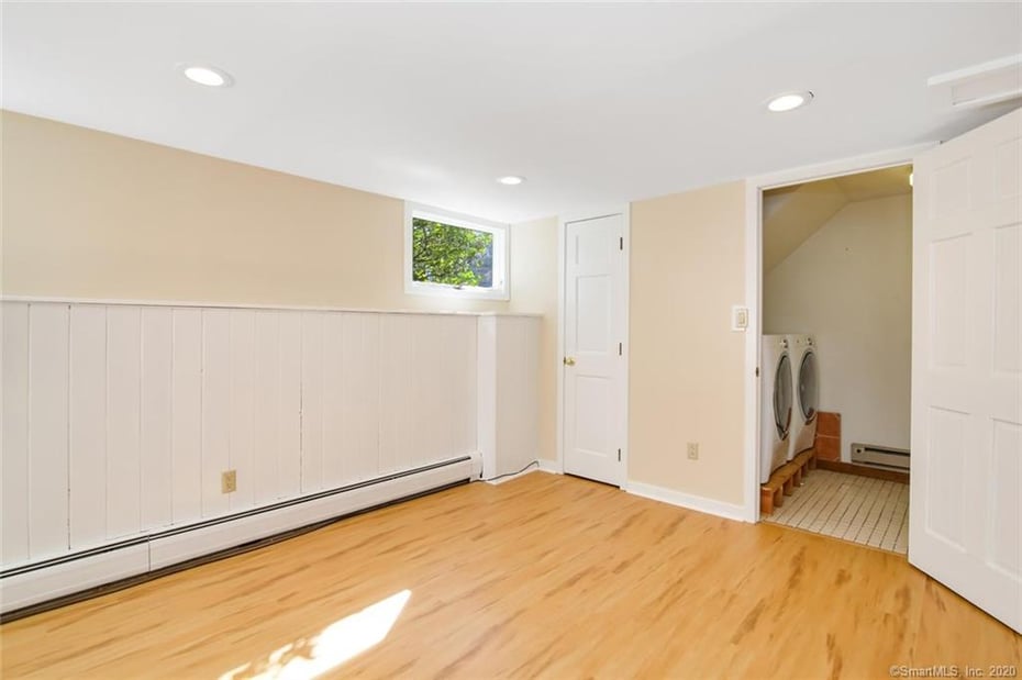 10 East Meadow Lane Photo 37