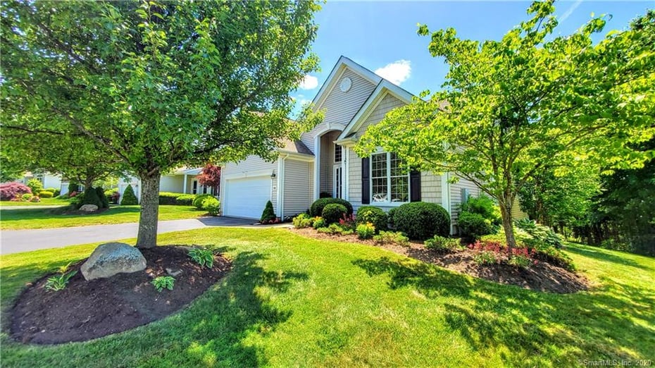108 Country Club Drive Photo 1