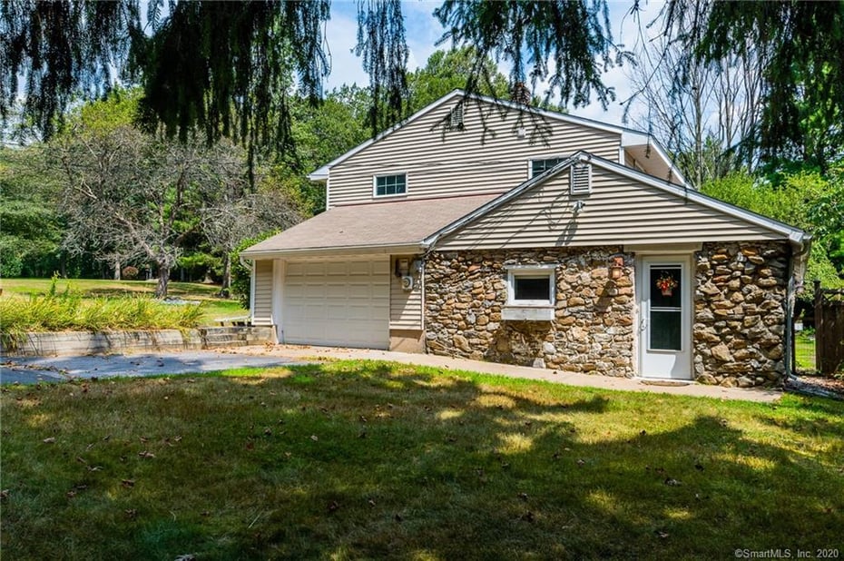 200 Burr Road Photo 1