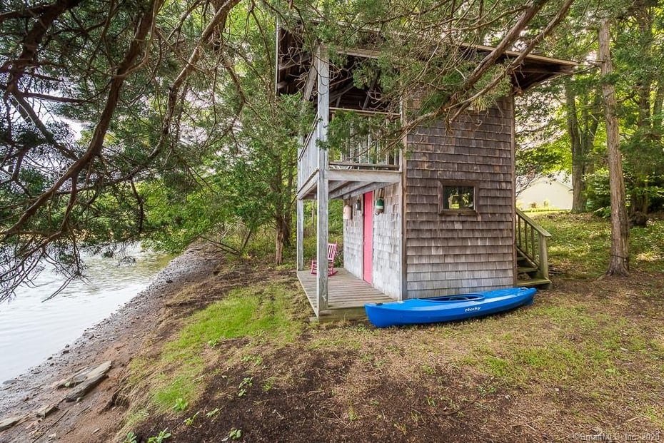 448 Grove Beach Road North Photo 17