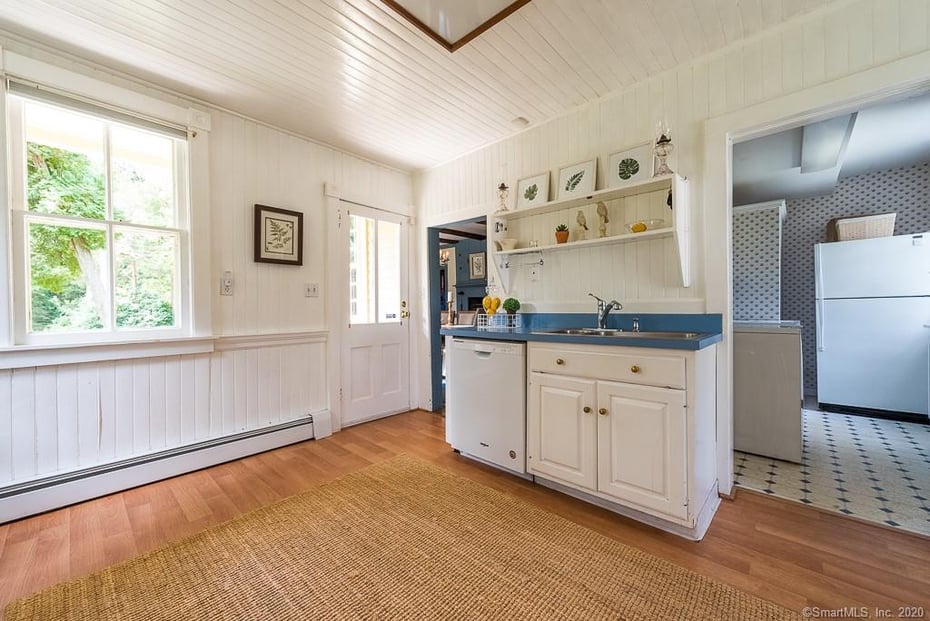 448 Grove Beach Road North Photo 24