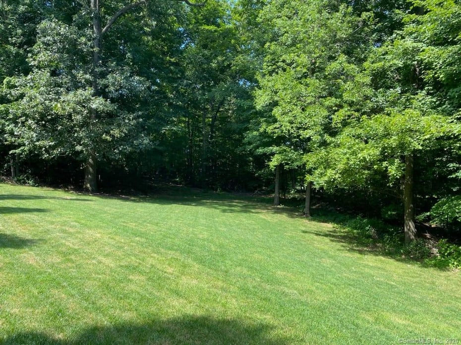 44 Tuttle Court Photo 42