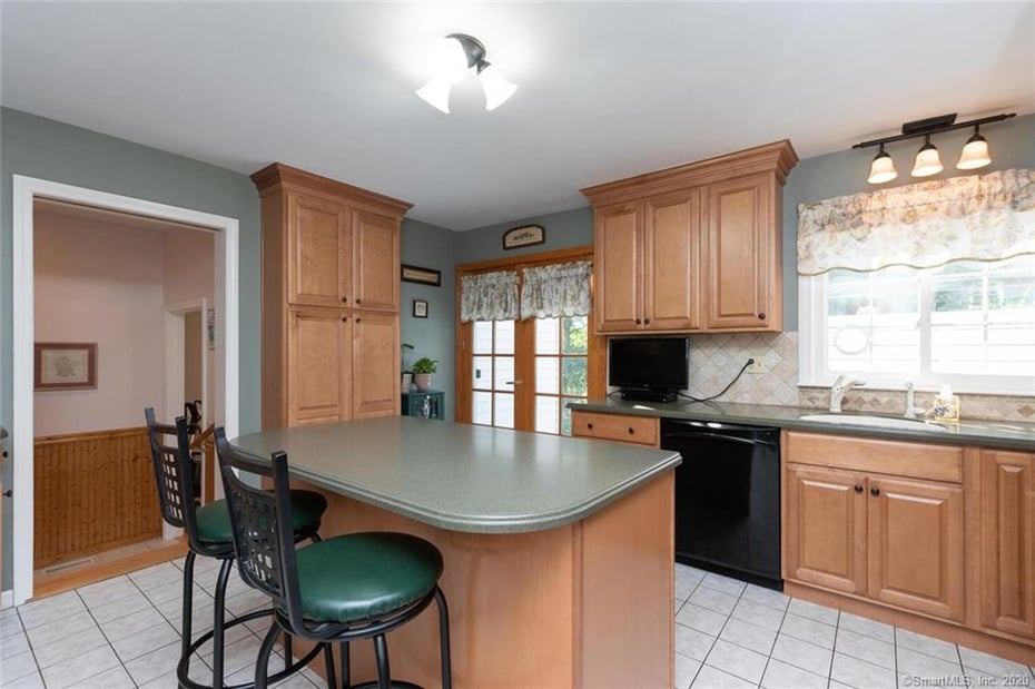 43 Poplar Street Photo 9