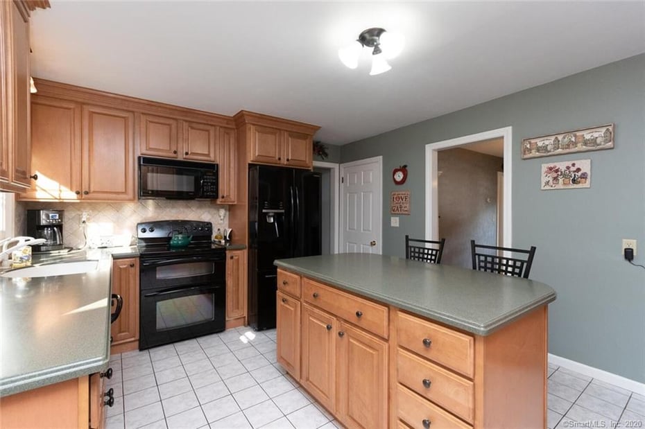 43 Poplar Street Photo 10