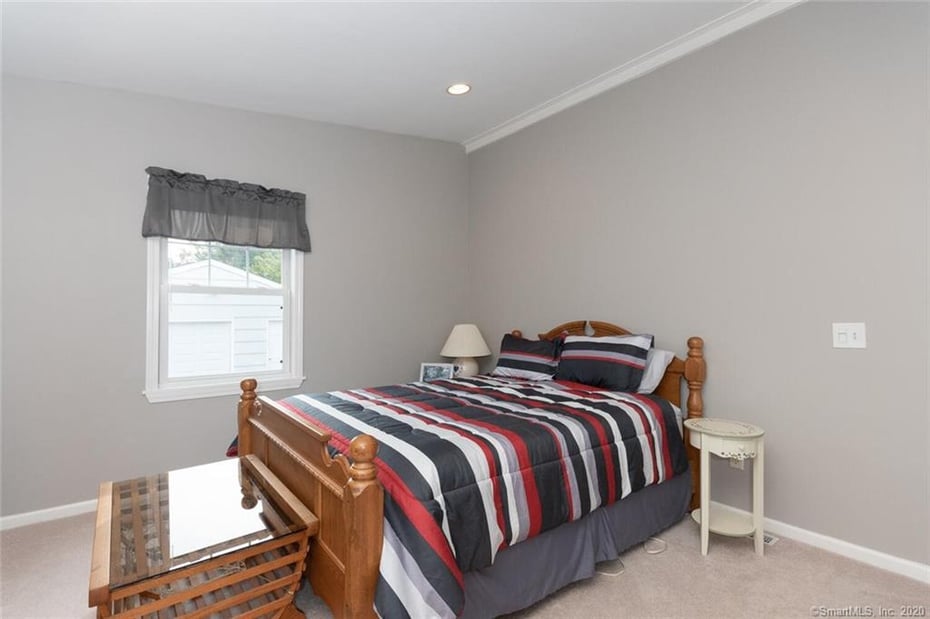 43 Poplar Street Photo 17