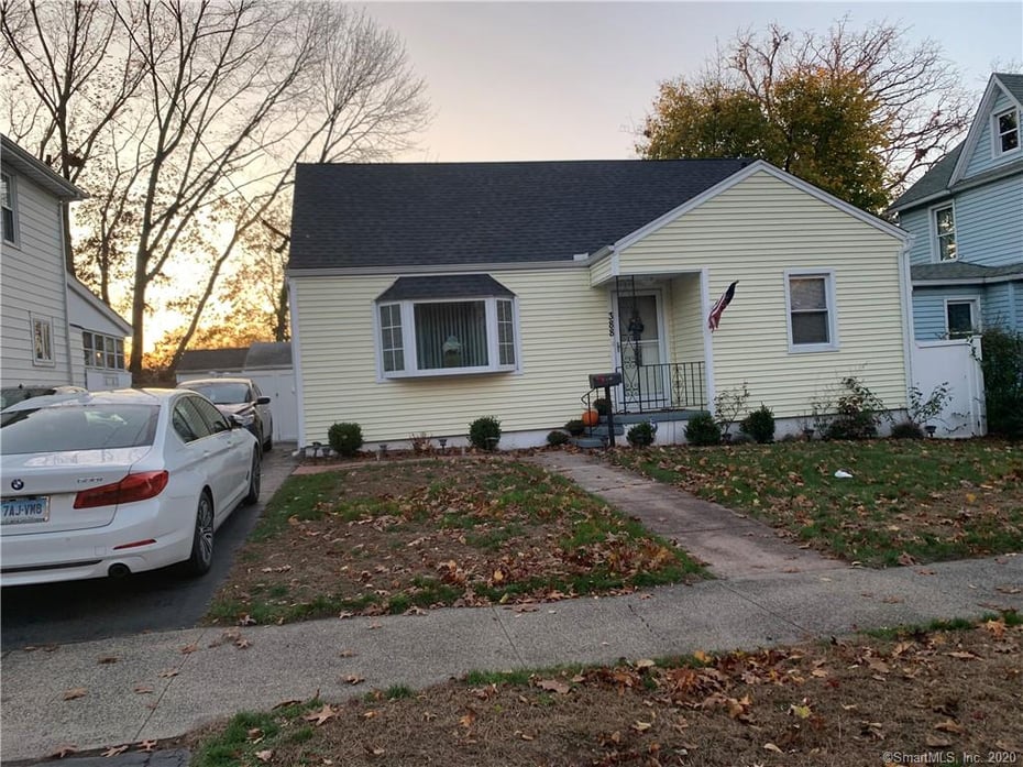 388 Kelsey Avenue Photo 1