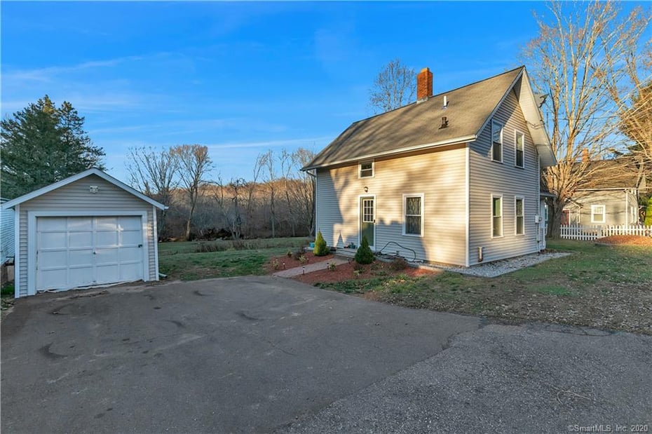 105 Falls Road Photo 1