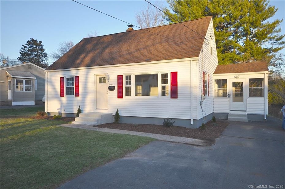 11 Susan Road Photo 1