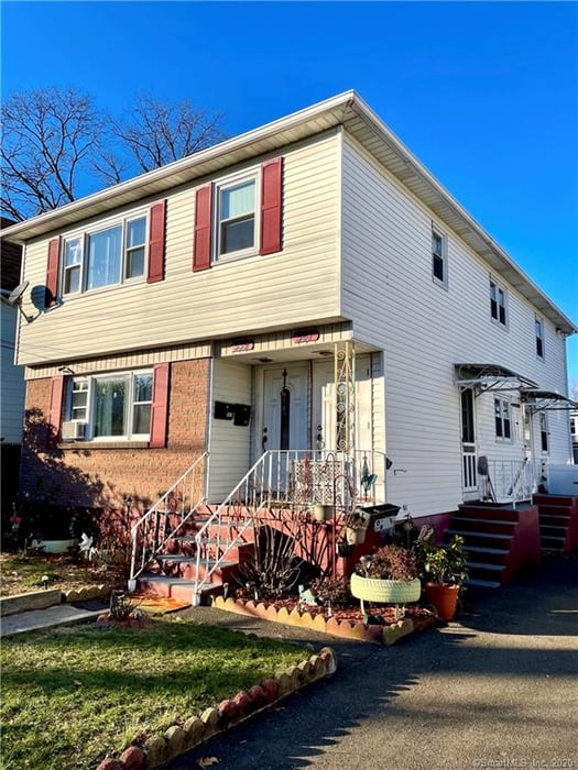 341 Blohm Street Photo 1