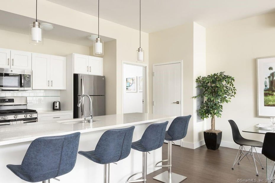111b Morgan Street #407 Photo 2