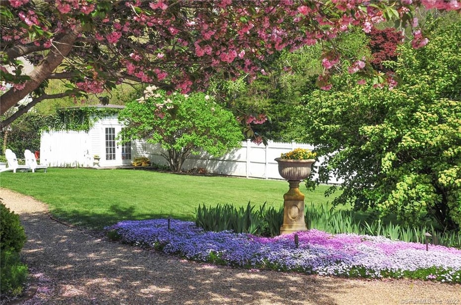 8 Norwich Road Photo 14